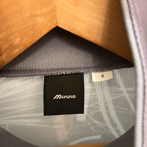 Mizuno x Hanon Nagoya Grampus Eight - J League Soccer Tracksuit Jacket. - Picture 2 of 7